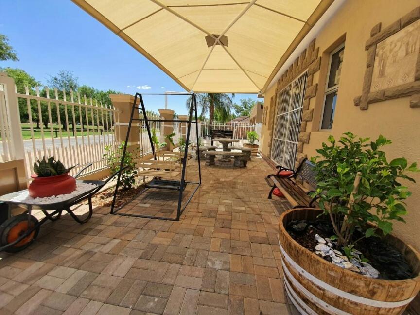 Tehillah Guesthouse Upington Exterior photo