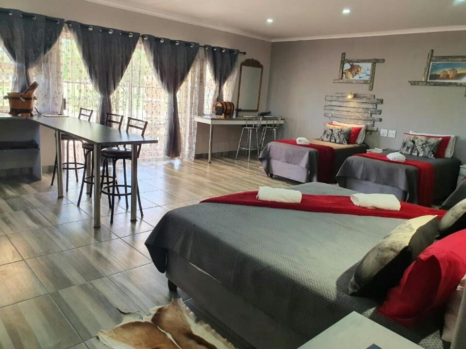Tehillah Guesthouse Upington Exterior photo