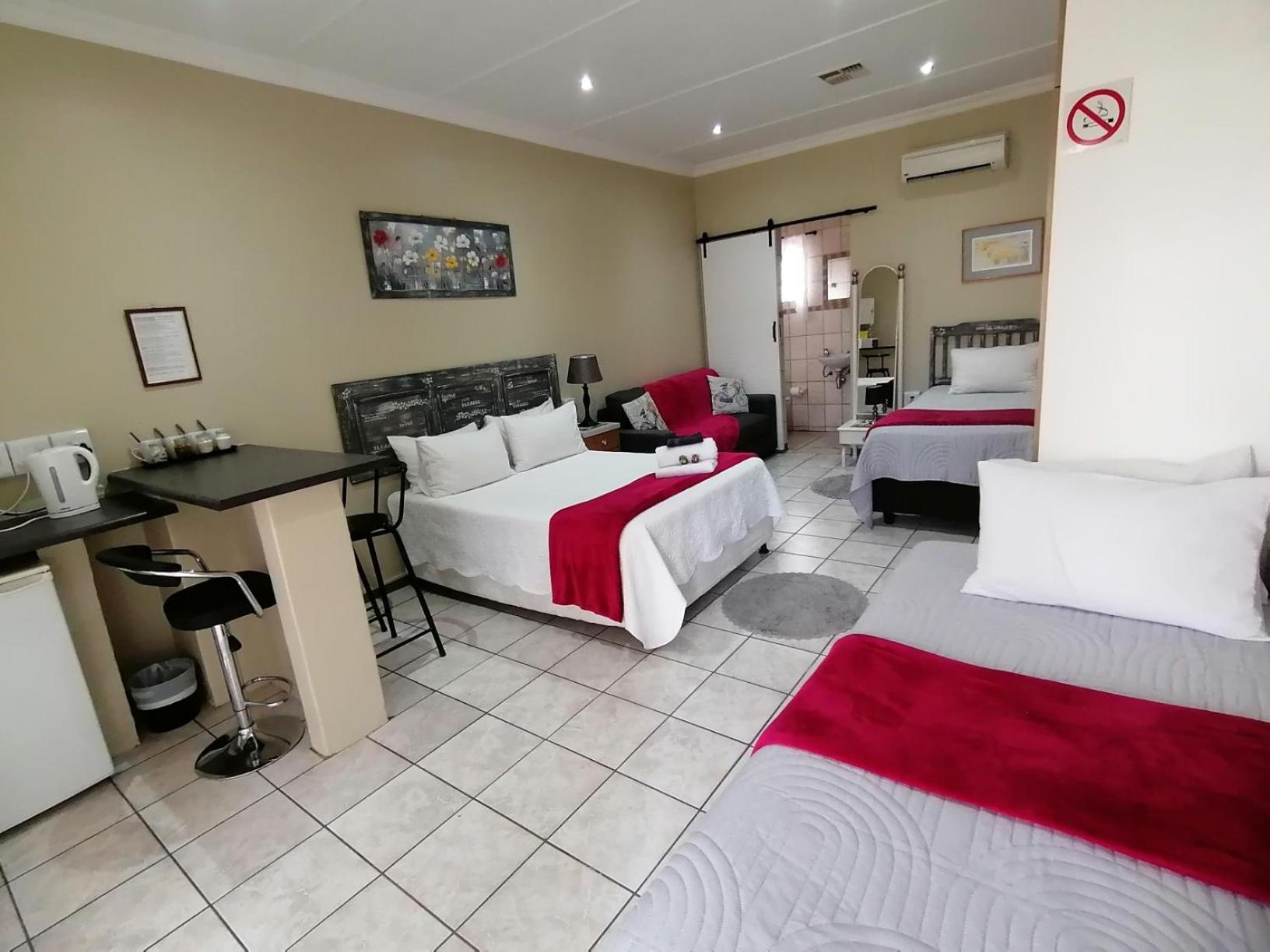Tehillah Guesthouse Upington Exterior photo